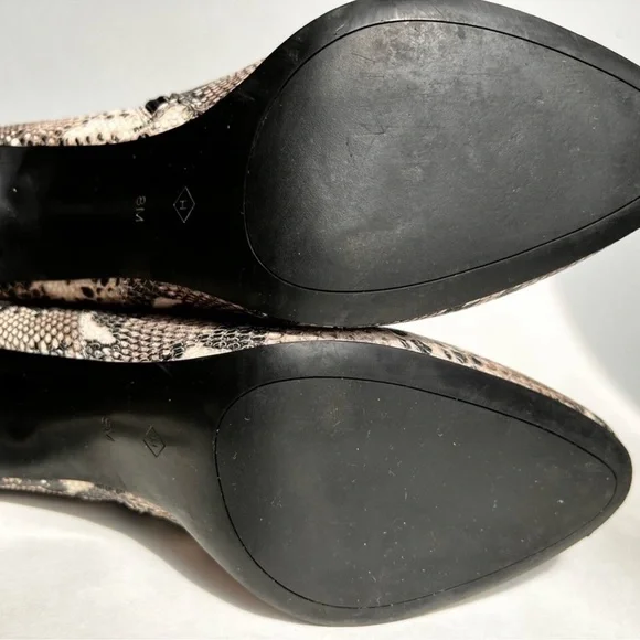 Halogen python snakeskin booties heels sz 8 - Picture 13 of 16